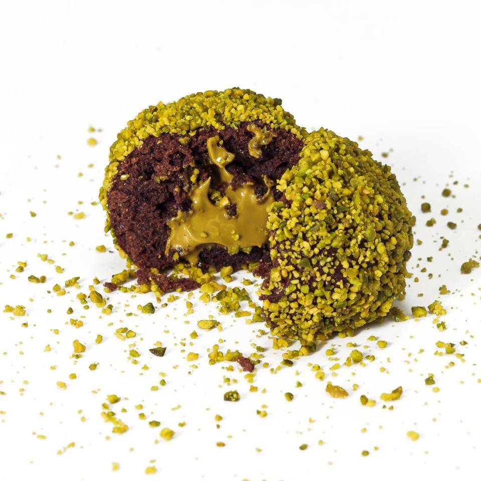 Boule Brownie Praliné Pistaches Chocolat Blanc Zéphyr